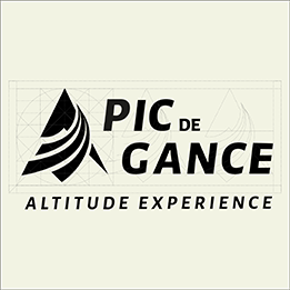 Clara Becker, conceptrice design UI à Bordeaux vous invite à consulter sa section branding à travers un visuel du Pic de Gance
